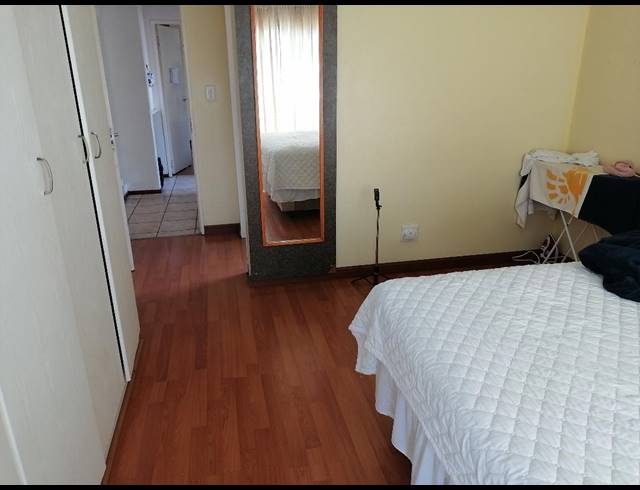 2 bed property to rent in WINCHESTER HILLS